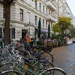 Bevoflats - Live Like A Local - In Kreuzberg, Graefekiez Lägenhet *